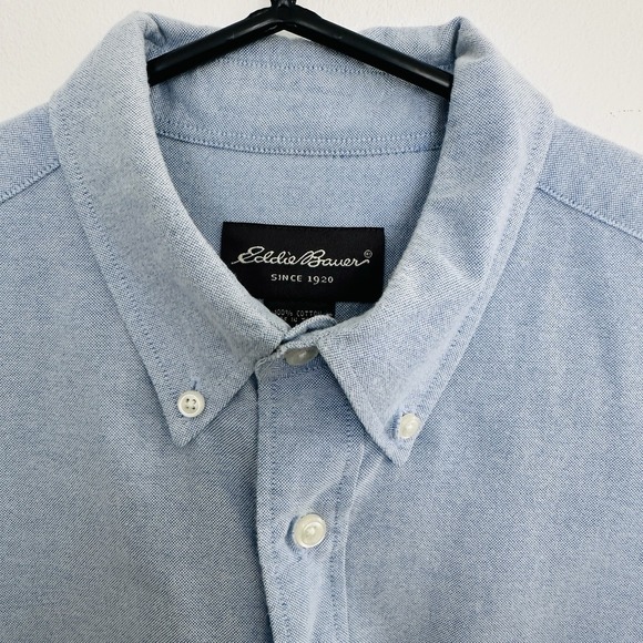 Eddie Bauer Men Button Up Shirt Medium Blue Chambray Denim Long Sleeve 2000s - Picture 3 of 7
